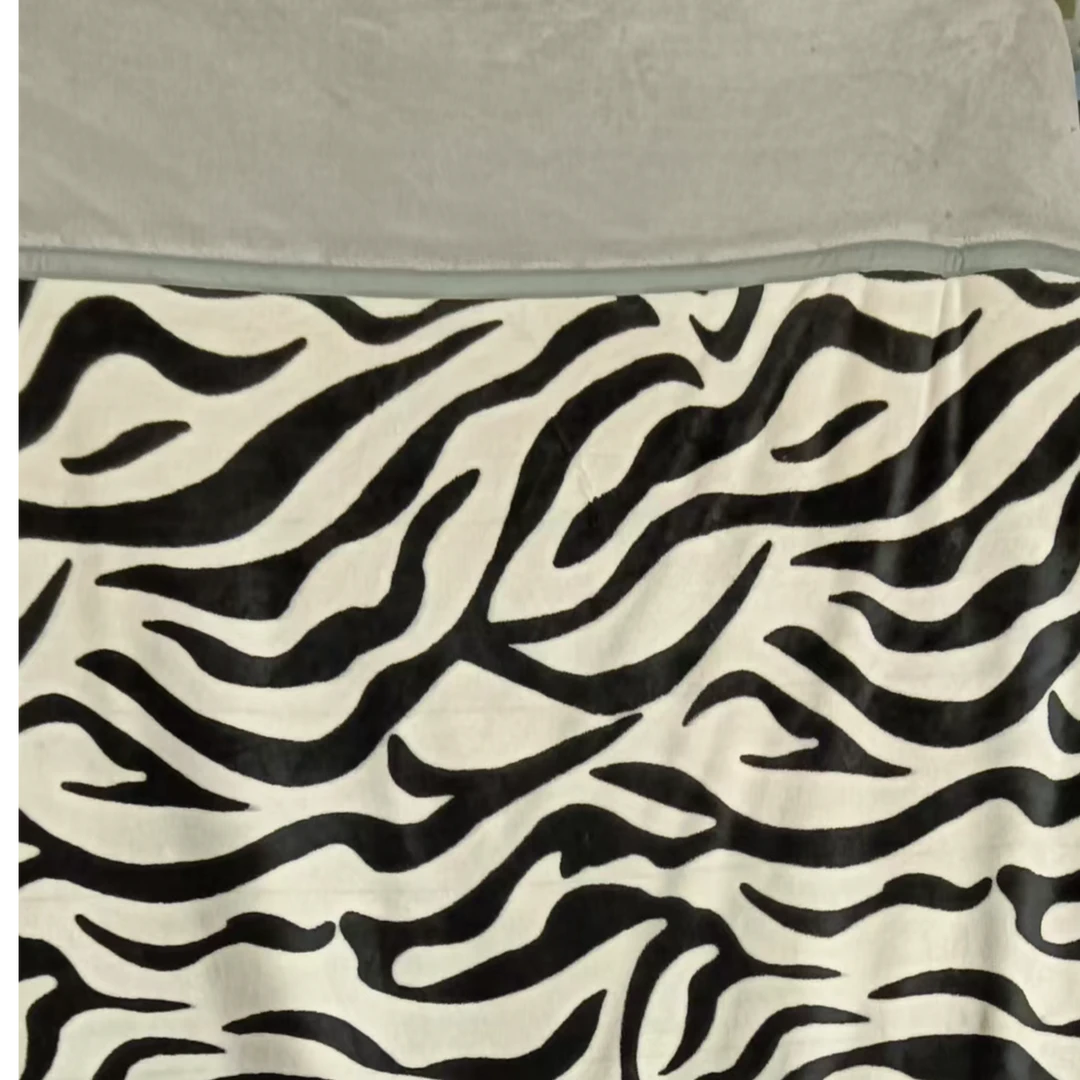 斑马1.5×2.0米双面牛奶绒被子