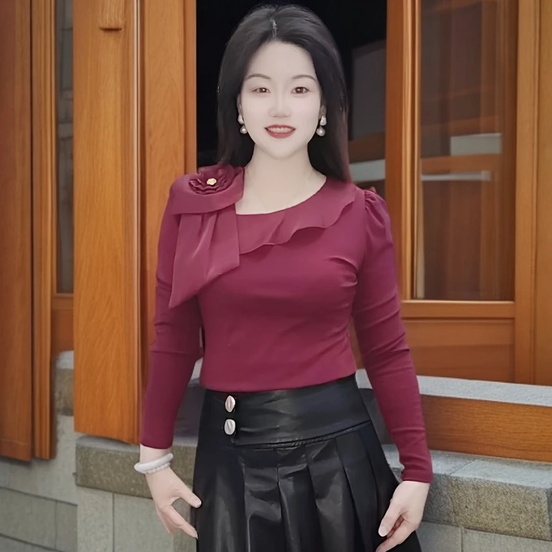 源宝熙推荐2024秋冬a气质百搭修身显瘦时尚洋气斜领荷叶边长袖t恤