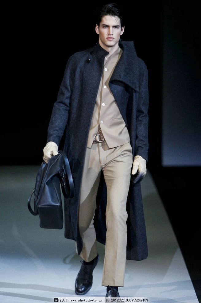 806-2025春季新款男女同款潮牌高级轻奢百搭圆领T恤轻奢高级