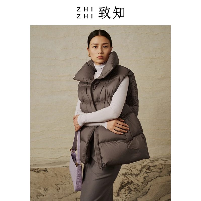 致知 五拍 灰色羽绒服马甲女保暖时尚短款格雷系穿搭ZZ2CAWY1047