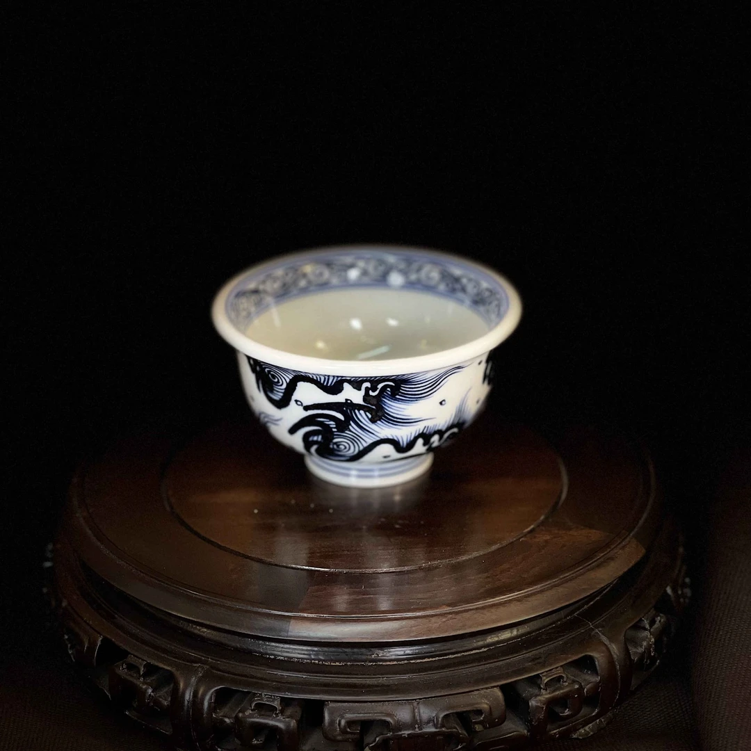 手绘景德镇仿古青花海浪压手杯高档送礼杯子50cc