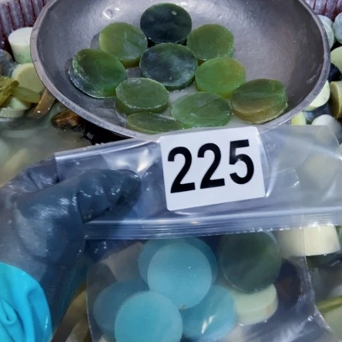 【闪购商品】蛇纹石玉珠宝半成品未镶嵌