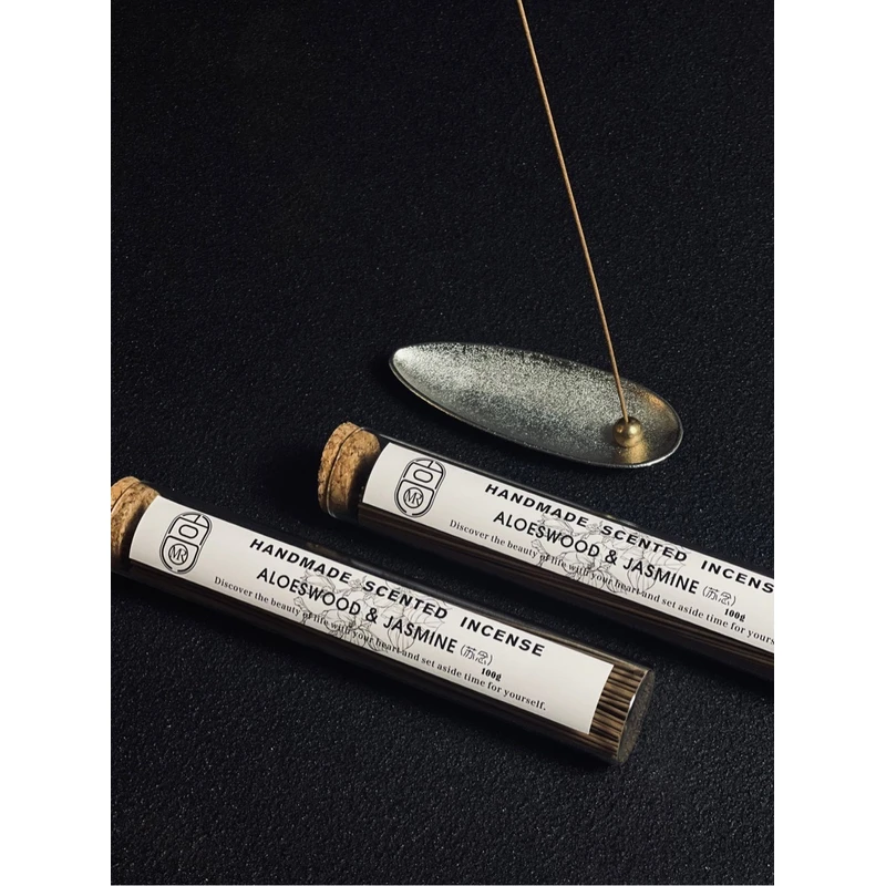 “苏念·二苏旧局”天然线香赠银叶子香插