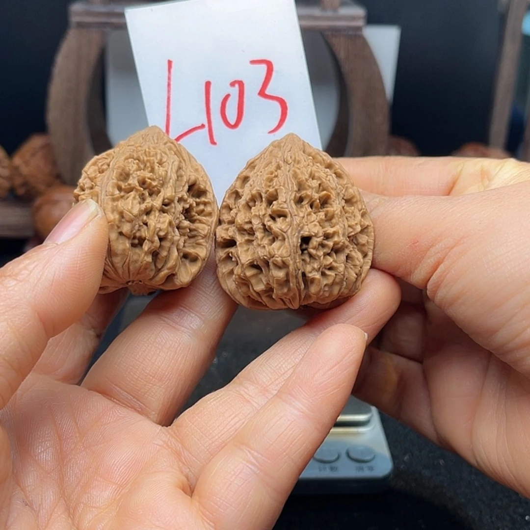【闪购商品】文玩核桃把件时**物
