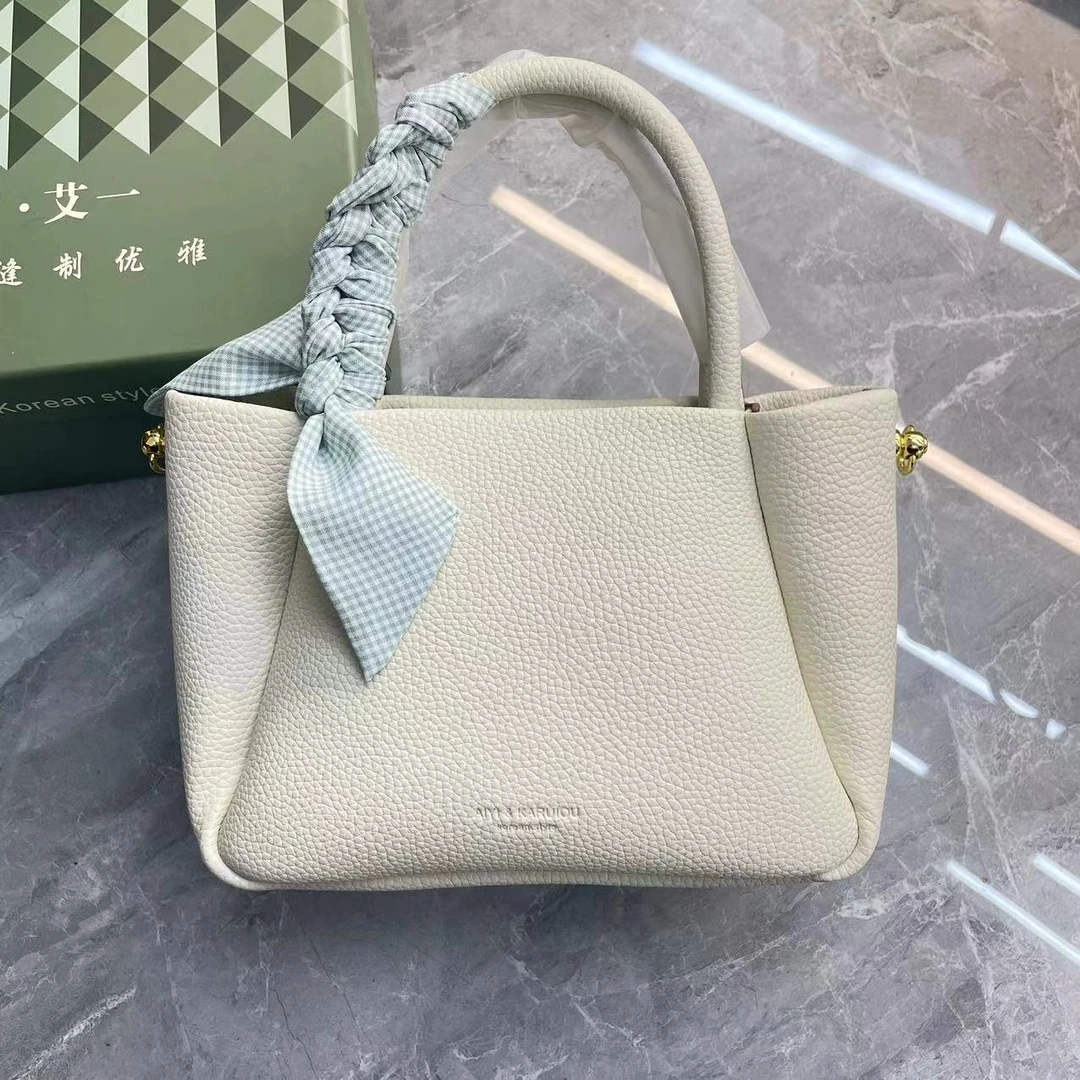 AIYI/艾一夏季新款高品质时尚百搭斜挎包通勤丝巾手提包女包8117#