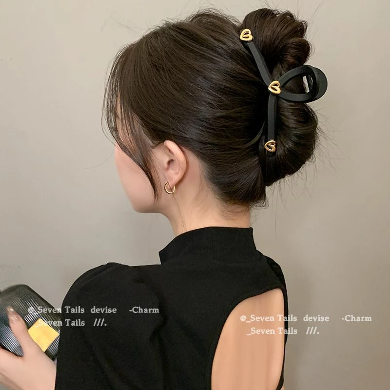 黑色抓夹超大号鲨鱼夹气质爱心春夏女后脑勺高级感盘发头饰发夹子