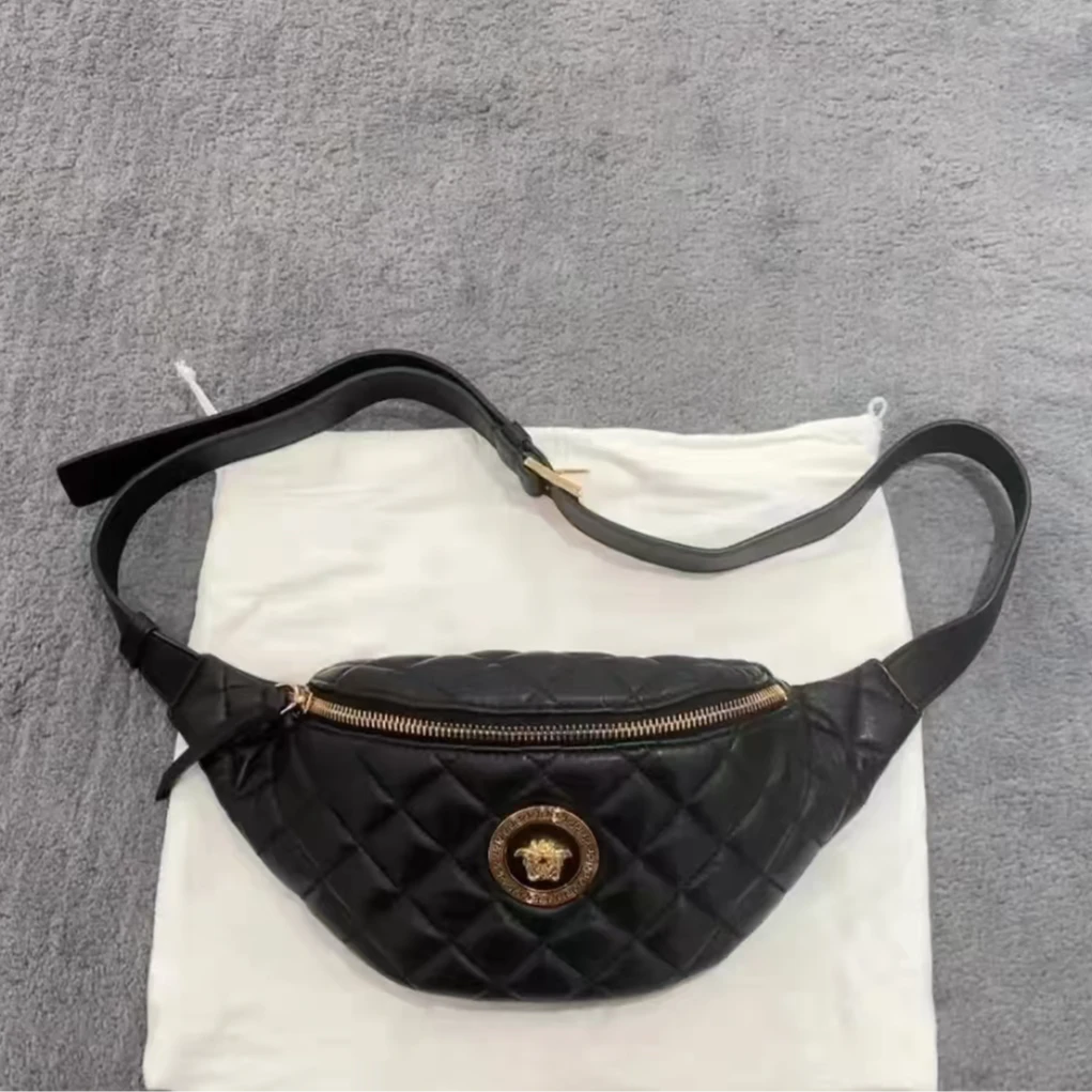 全新未使用 VERSACE/范思哲 范思哲胸包/M236-M242/赠钥匙扣