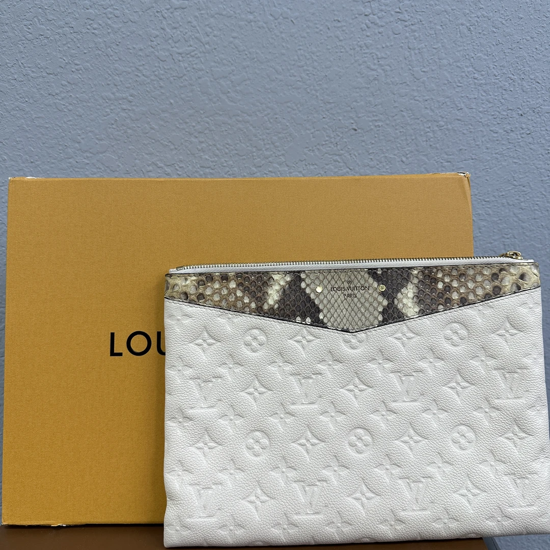 99新 LouisVuitton/路易威登 LV稀有皮老花手拿包/P34