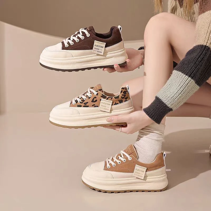 A68女士真皮厚底板鞋2024新款韩版秋冬百搭低帮平底休闲小白鞋