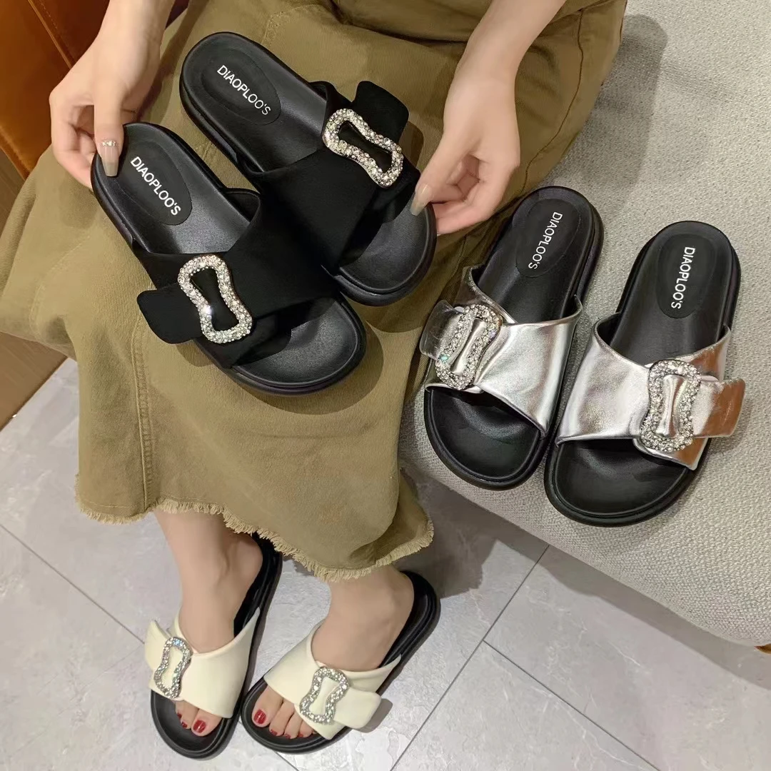29-131平底凉拖鞋2025新款夏季休闲亮钻外穿软底防滑时尚百搭