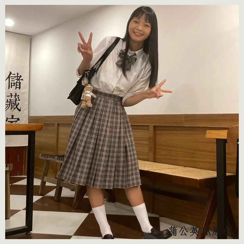 蒲公英原创【胭霏】正版JK制服现款TR面料显白咖色格裙日系校供