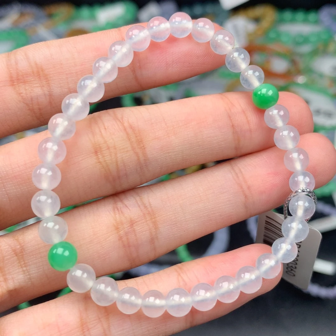 翡翠手链未镶嵌卡