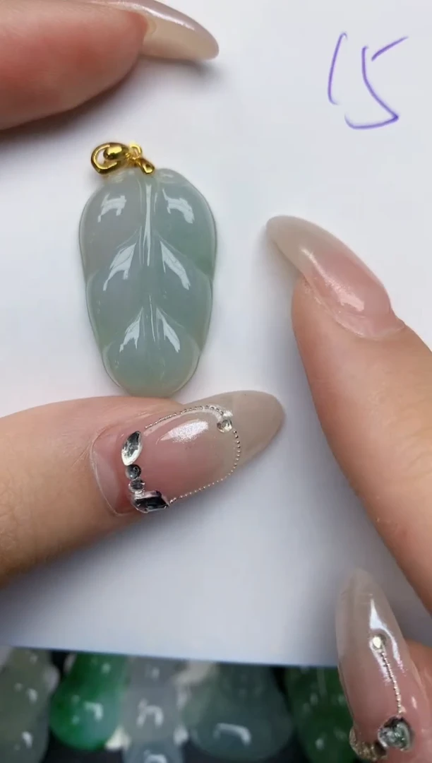 【闪购商品】翡翠颈饰未镶嵌15