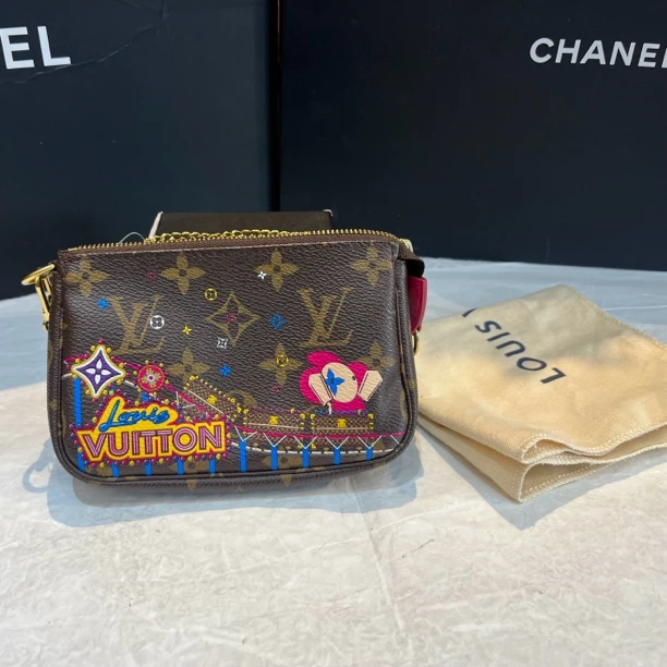 95新 LouisVuitton/路易威登 LV 老花涂鸦小麻将包24080013-01