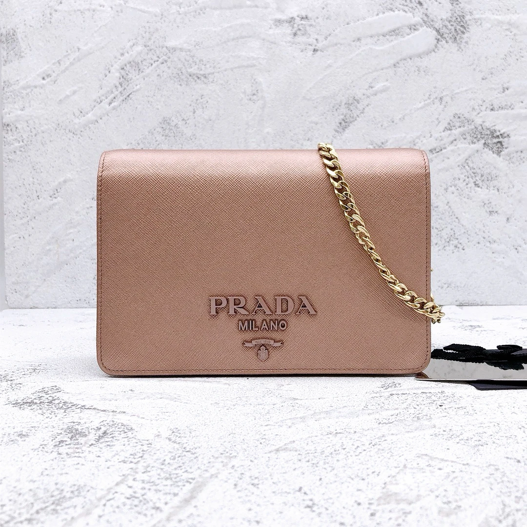 95新 Prada/普拉达 Prada珠光粉链条包24010004-01