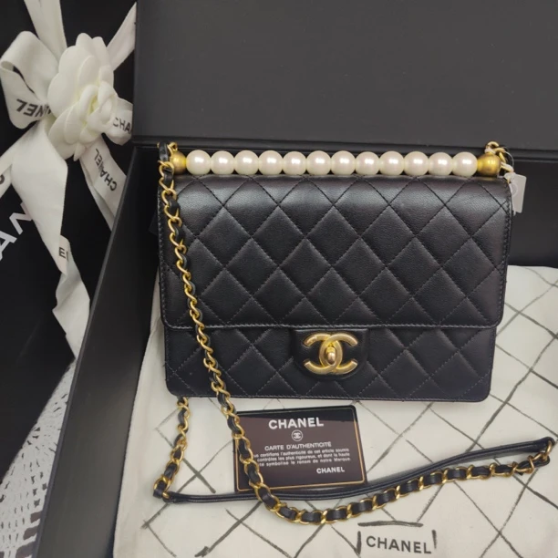 95新 Chanel/香奈儿 Chanel黑色珍珠口盖包24050081-03