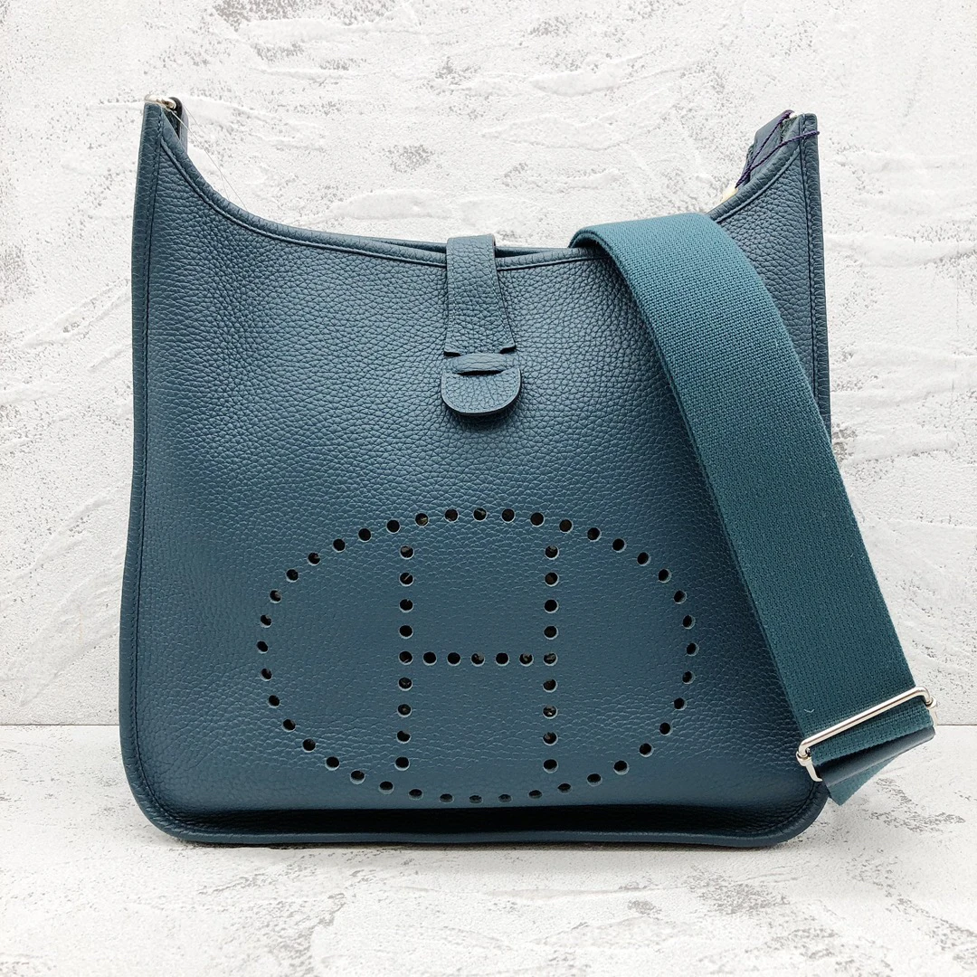95新 Hermes/爱马仕 爱马仕蓝色伊芙琳  24010188-01