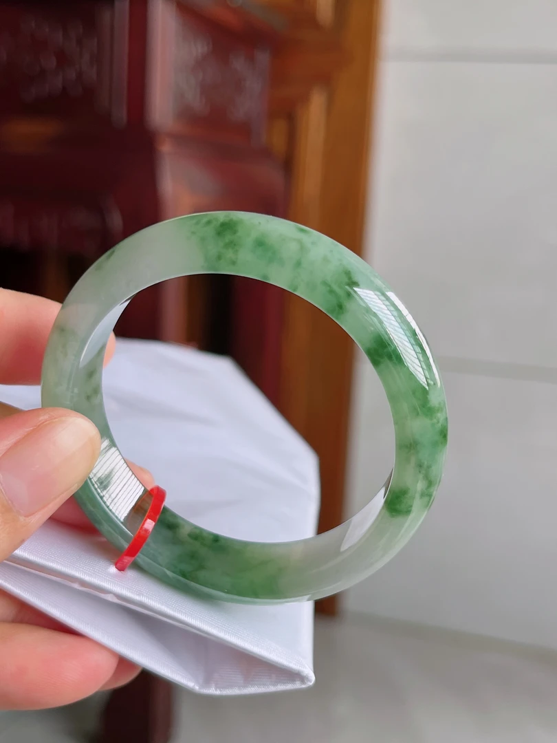 51-52圈老坑冰飘花翡翠手镯翡翠色平安镯飘绿美人镯