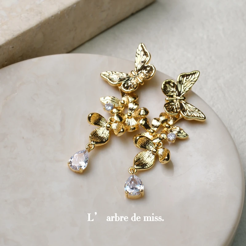 铜合金合成锆石耳饰 蝴蝶花朵镶钻耳钉复古小众简约