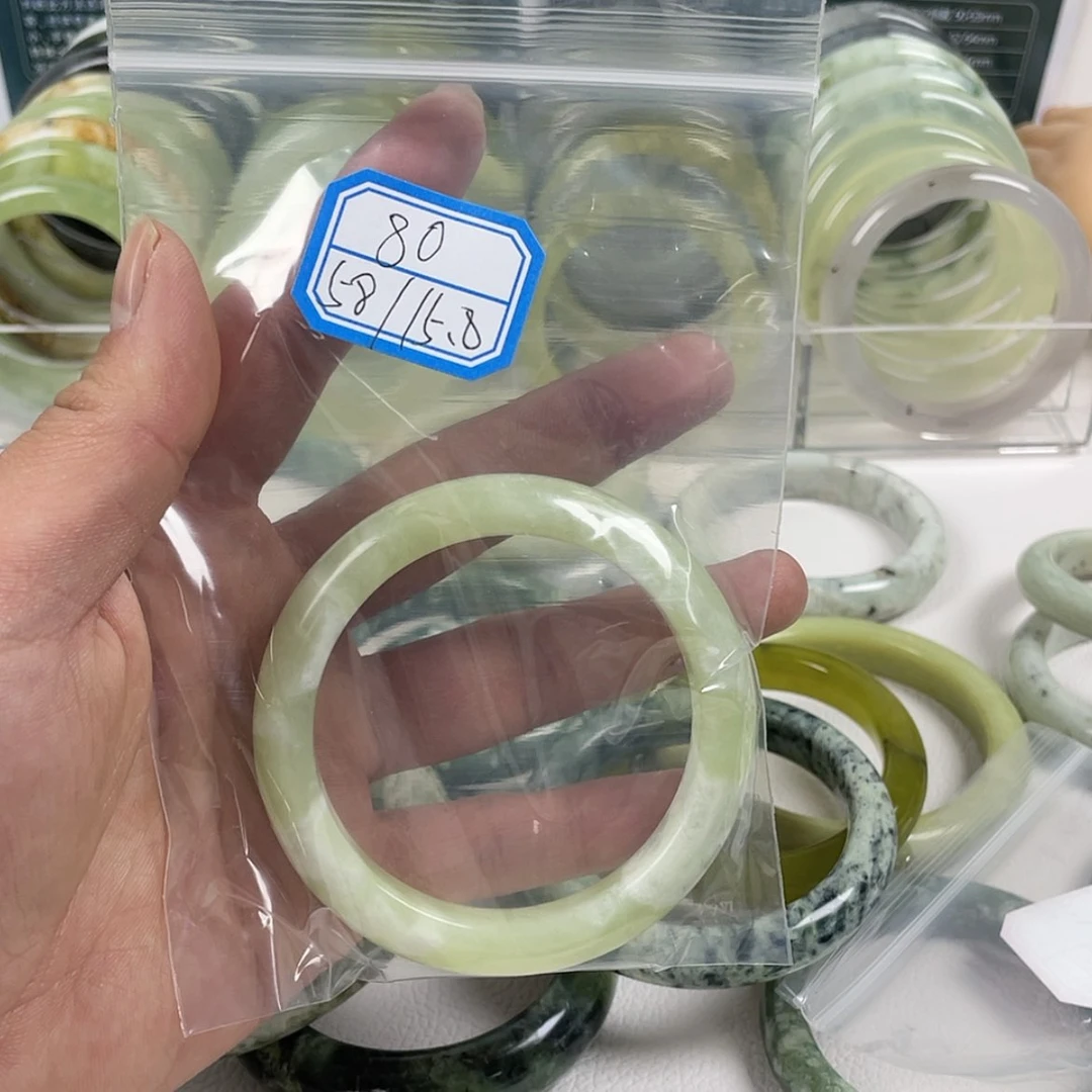 【闪购商品】蛇纹石玉手镯未镶嵌