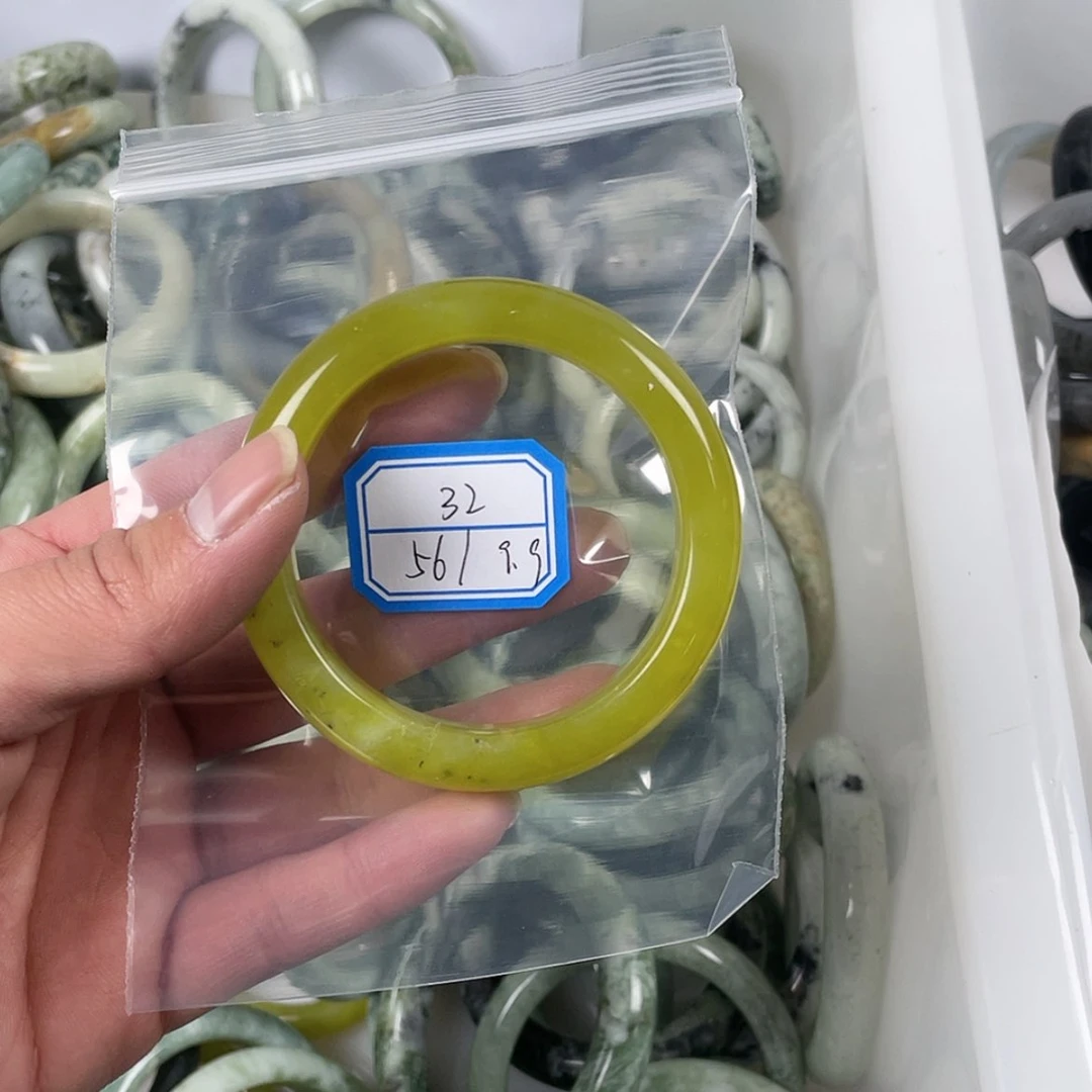 【闪购商品】蛇纹石玉手镯合金