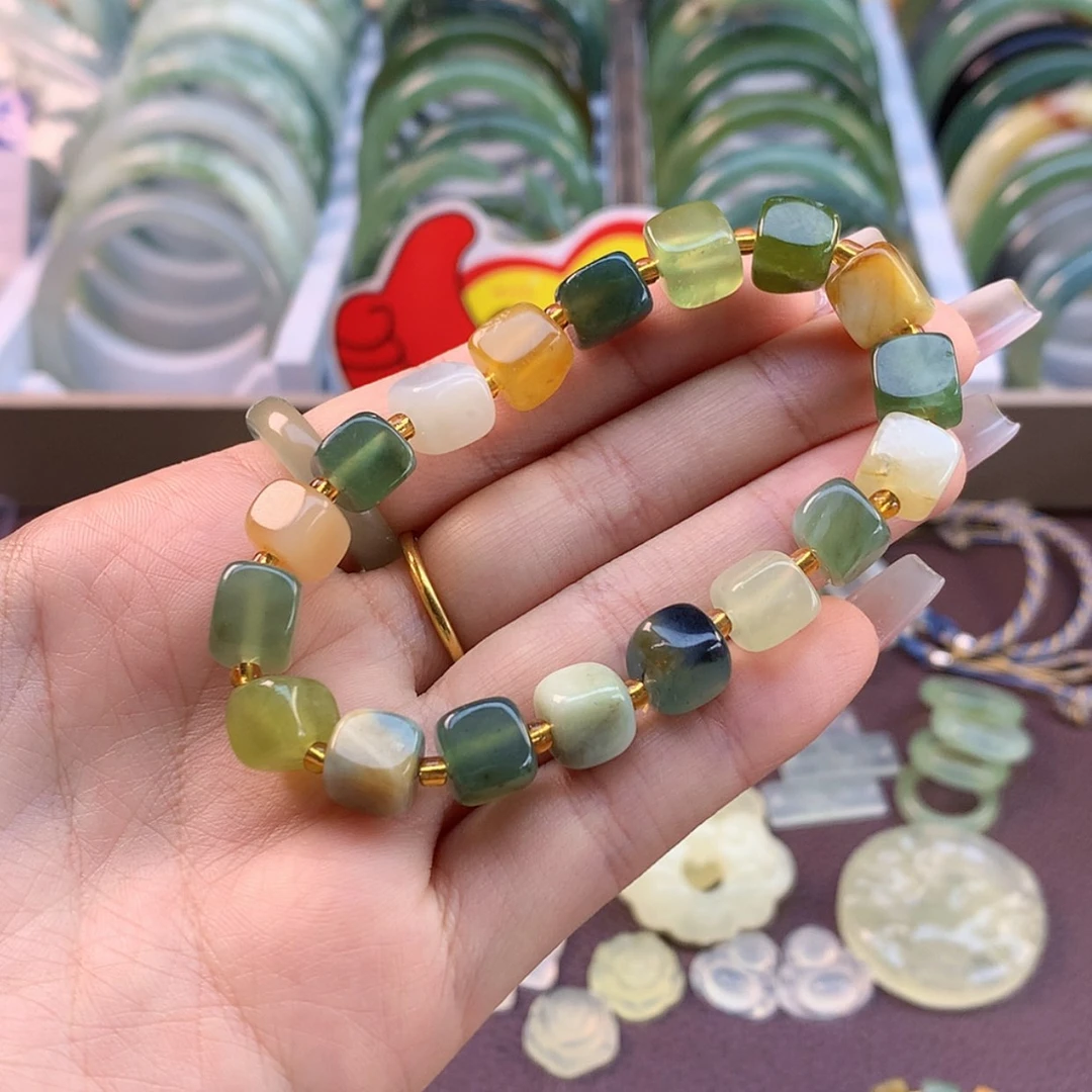 【闪购商品】蛇纹石玉颈饰合金