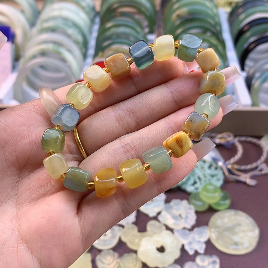 【闪购商品】蛇纹石玉颈饰合金