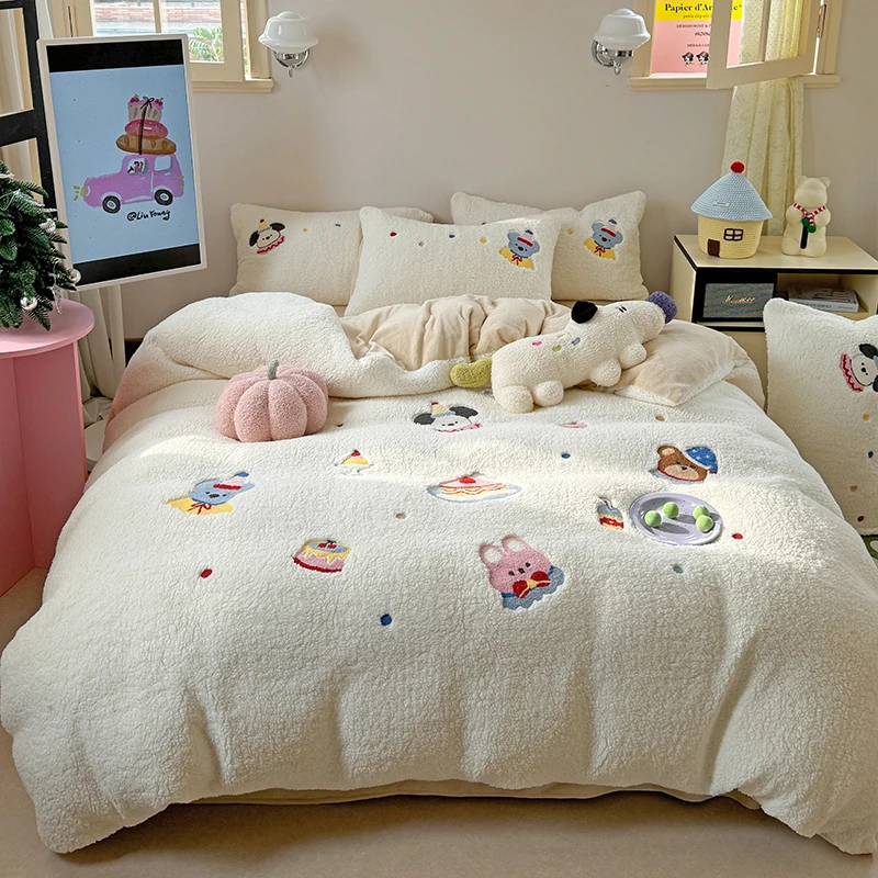 喜番丨蛋糕派对 A类加厚羊羔绒牛奶绒刺绣三件套四件套可爱卡通风