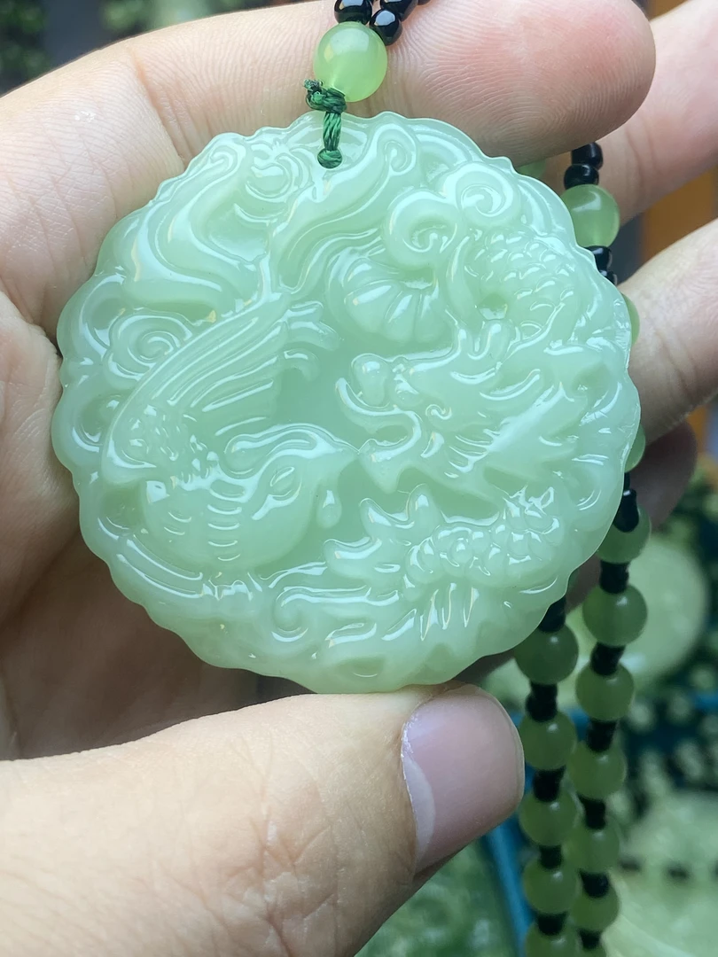 LQ浅绿色龙凤呈祥圆牌百搭挂饰吊坠
