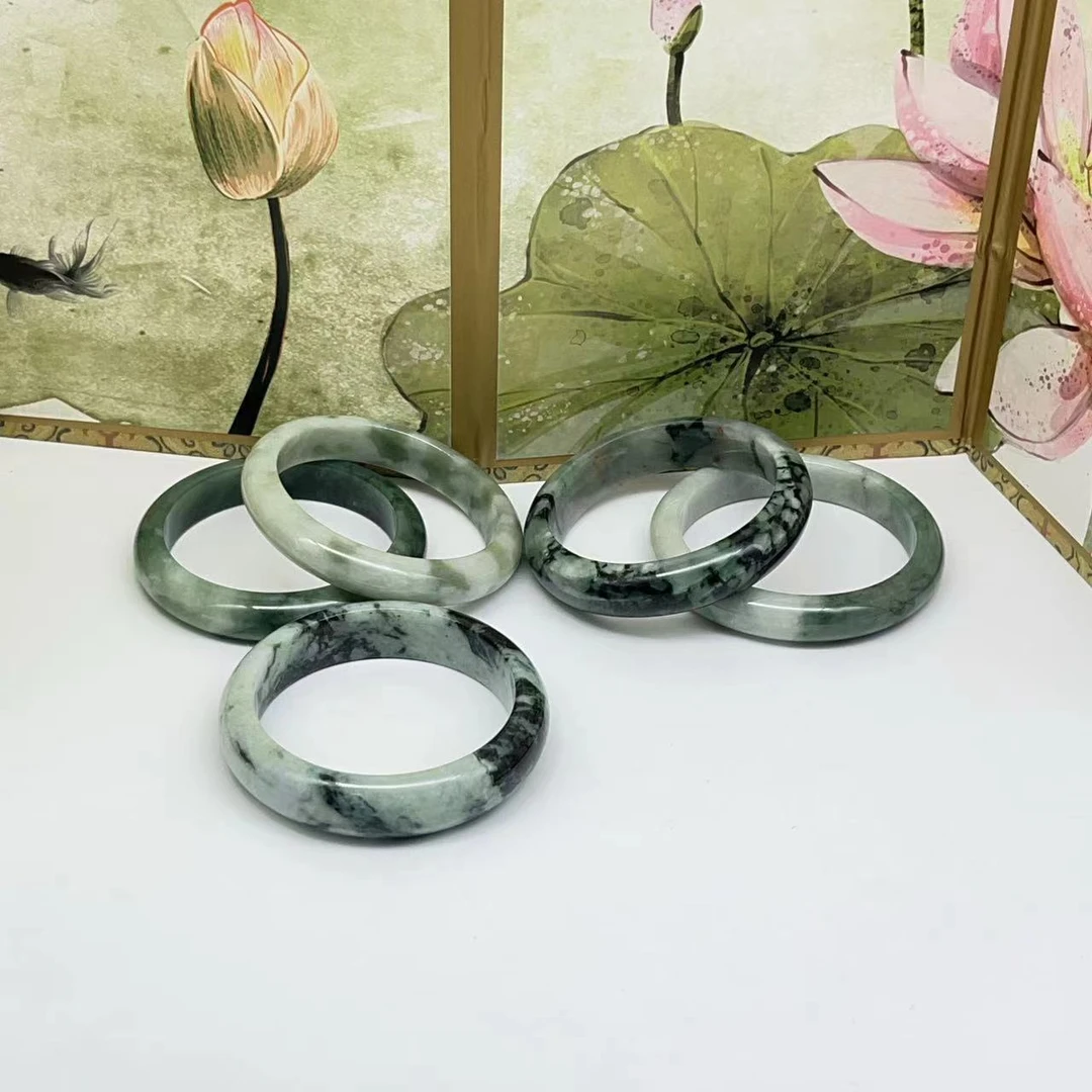天然缅甸a货翡翠飘花手镯—多样性发一件
