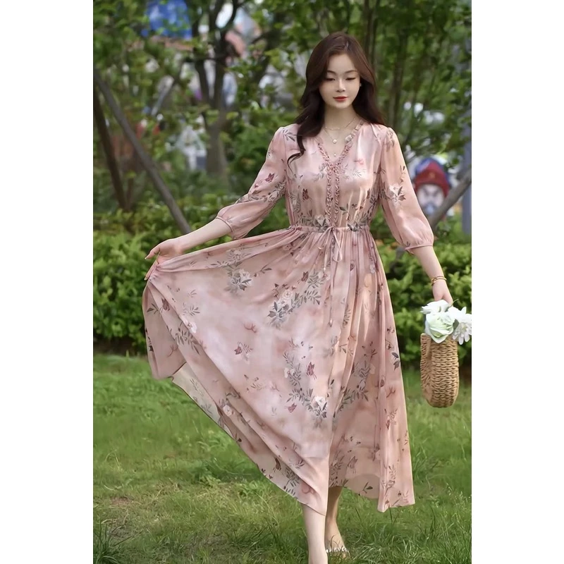 【花间蝶影】新款清新优雅显白显瘦轻奢名媛气质高腰V领花色连衣裙