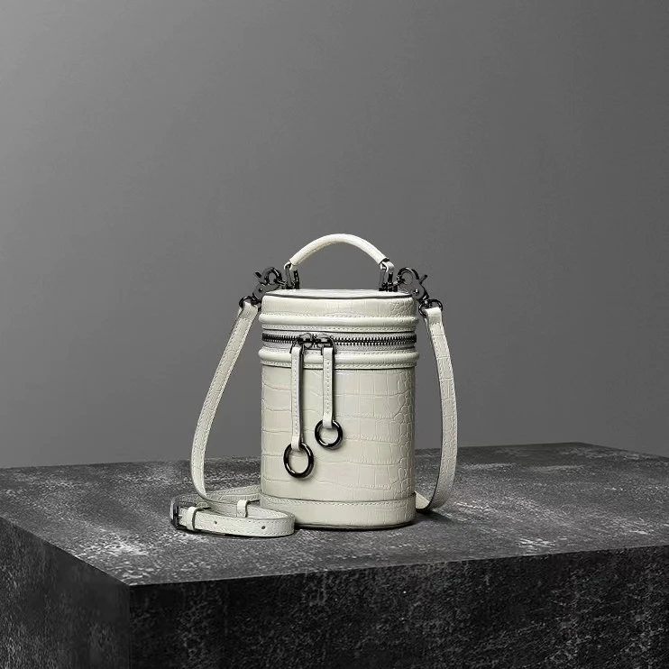 【专柜】Cuud小众款款时尚轻奢牛皮腋下包单肩手提水筒真皮女士包