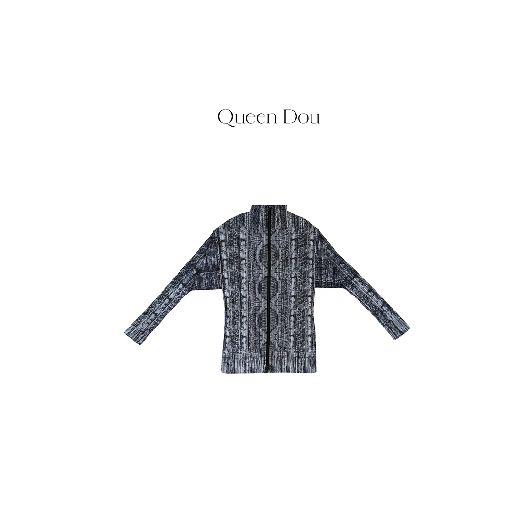 QD城市漫步立体反常灰黑重磅外套M1005