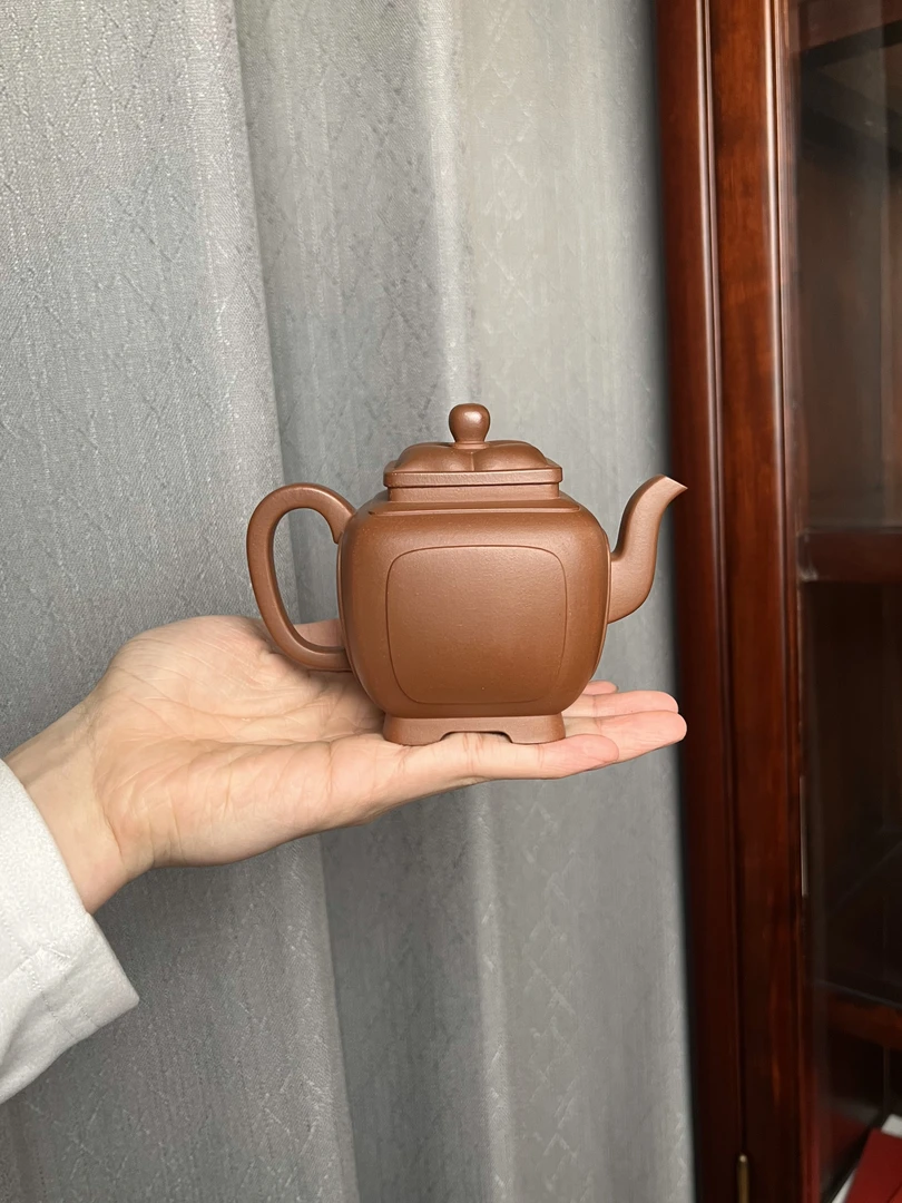 [利果陶访] 四方如意壶 四号井底槽清泥料 朱利果制 280cc