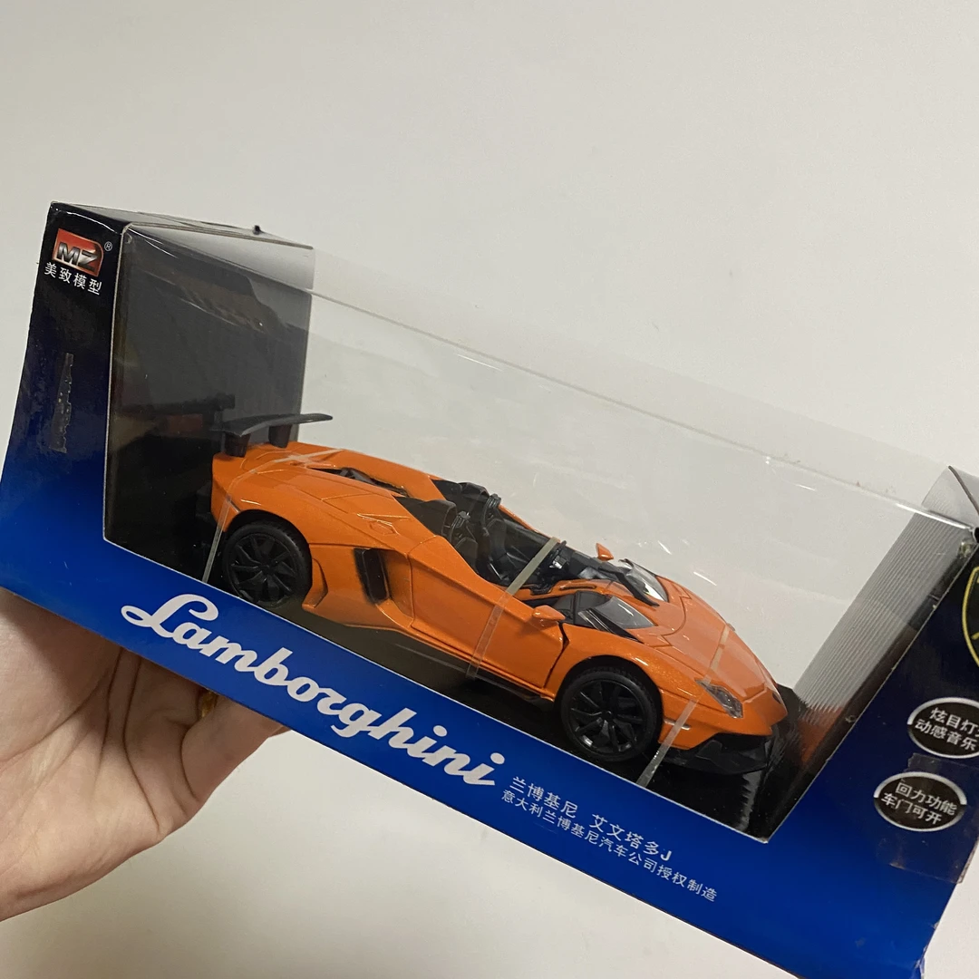 25067艾文塔多J合金车1:32汽车玩具