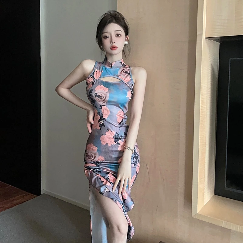 2025春夏设计感显瘦新款紧身时尚气质感露背印花改良版旗袍连衣裙