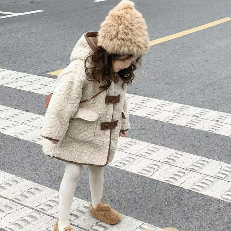 女童羊羔毛外套秋冬装2023年新款儿童加绒毛毛上衣洋气宝宝冬装