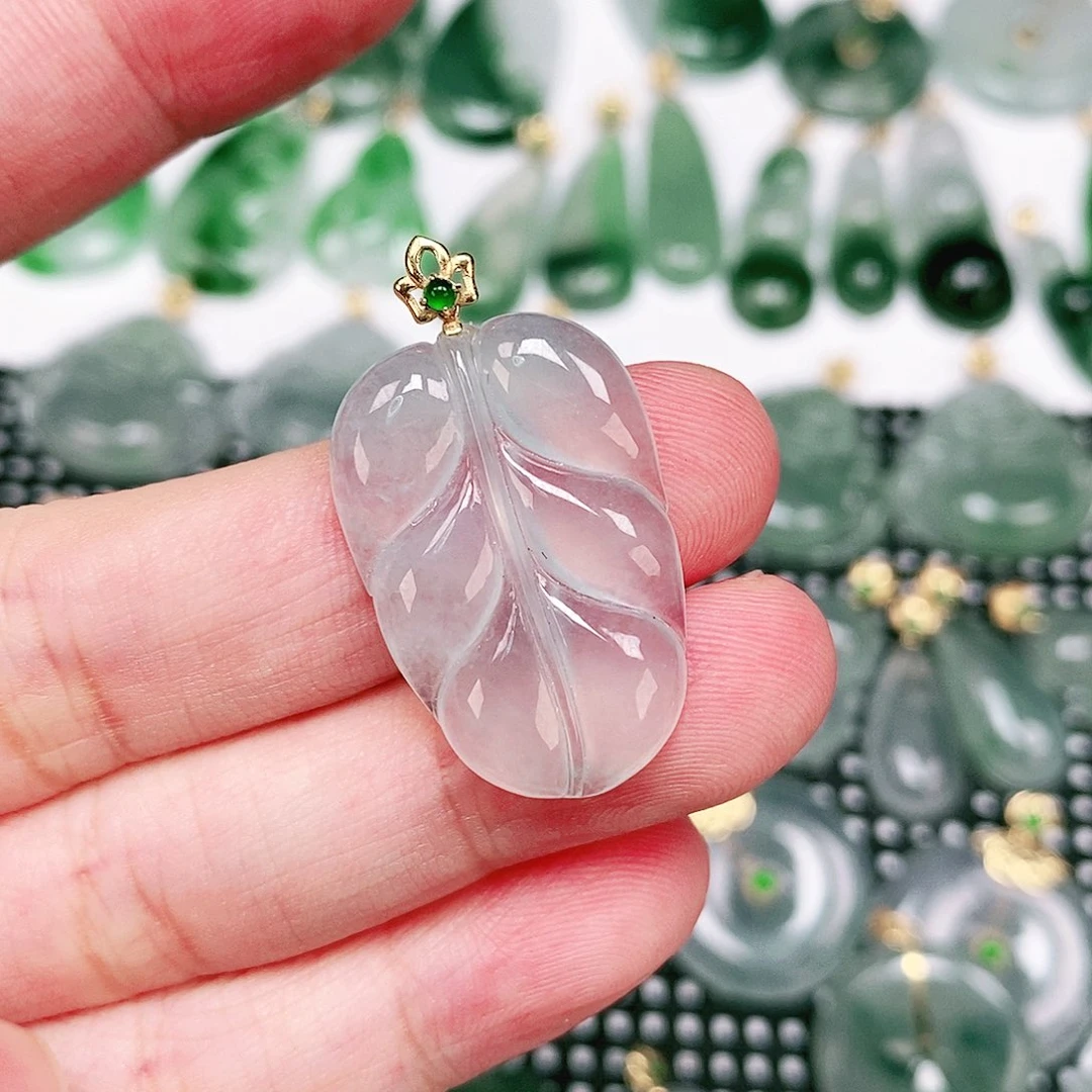 翡翠吊坠(不含链)18K金镶嵌