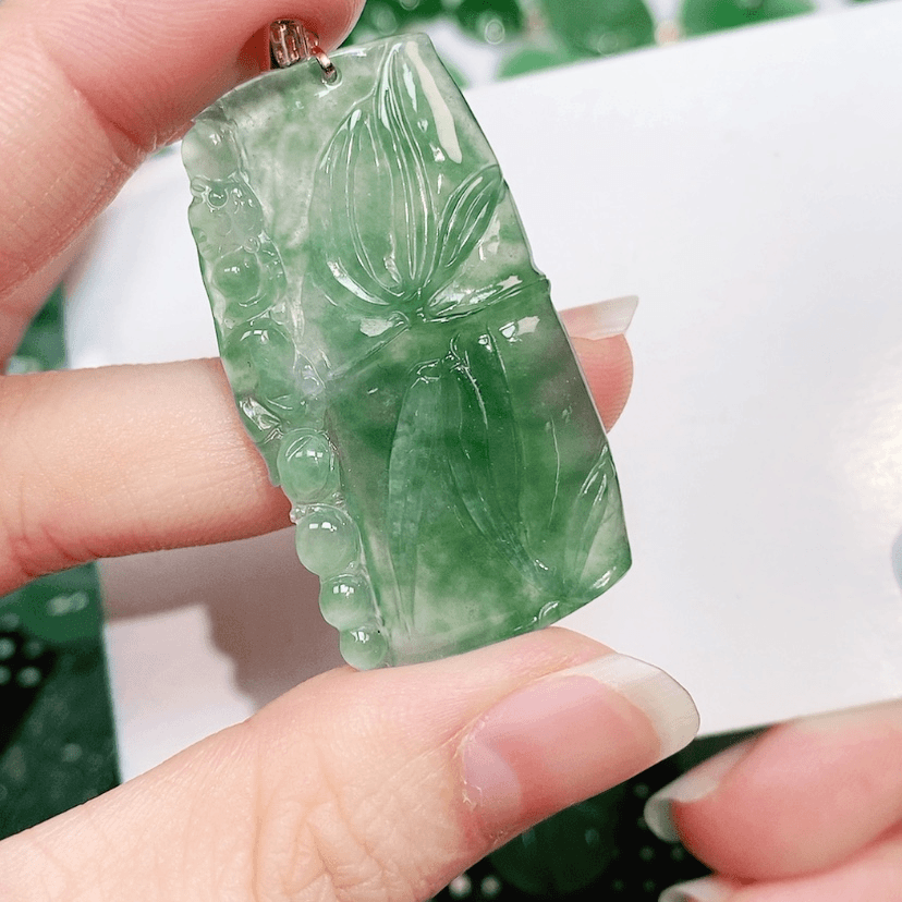 【闪购商品】翡翠颈饰未镶嵌