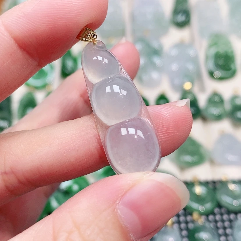 【闪购商品】翡翠颈饰未镶嵌v**微