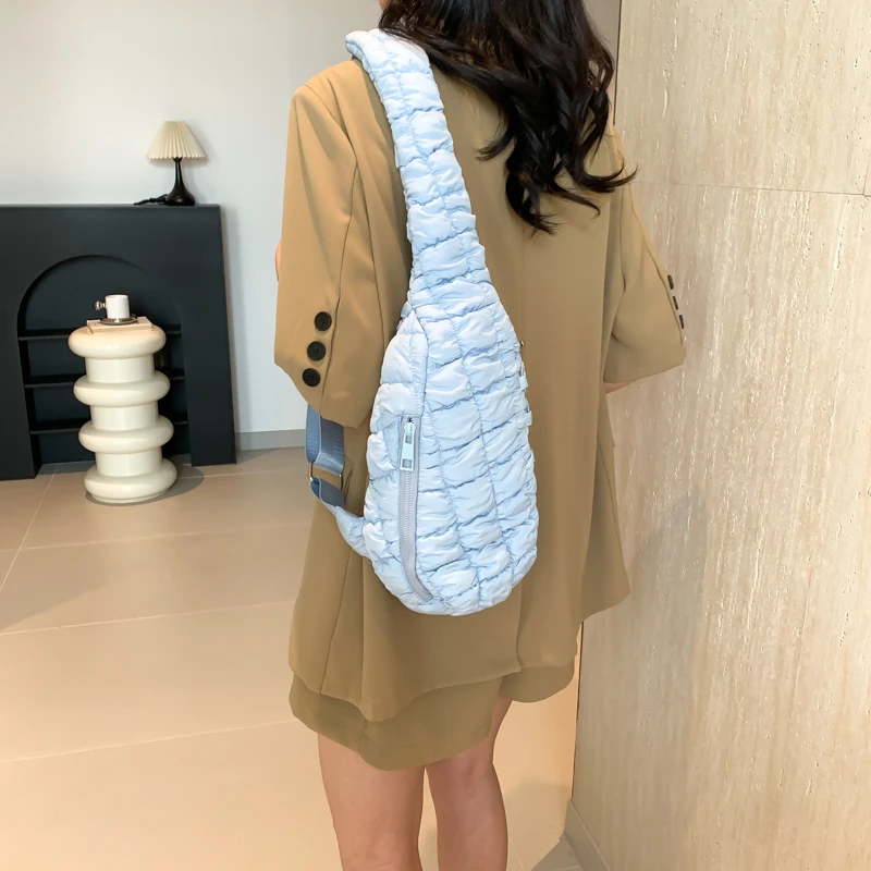 【孟孟】时尚休闲百搭小众韩版洋气纯色网红简约潮流cos云朵包包