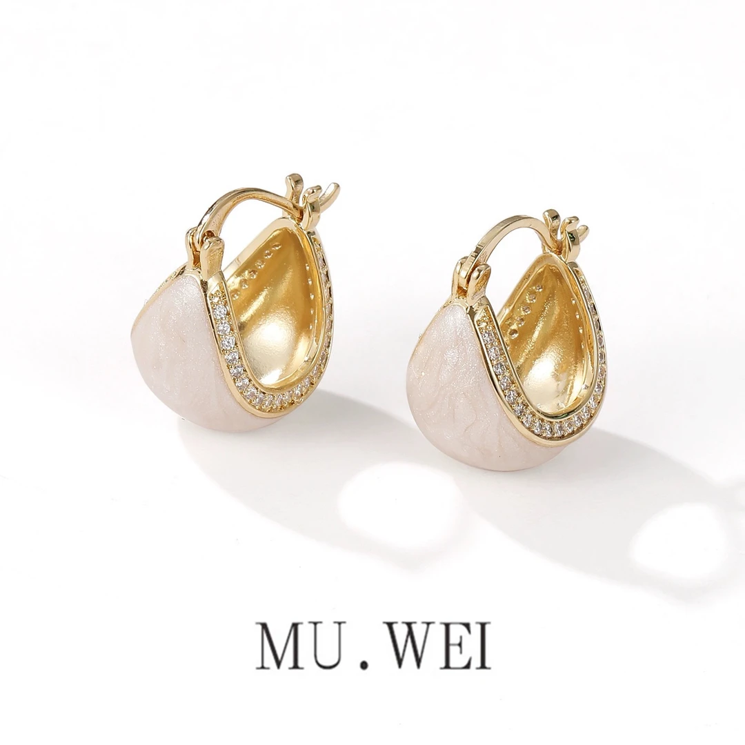 铜合金合成锆石耳饰 法式轻奢高级感小众设计温柔气质耳环E126