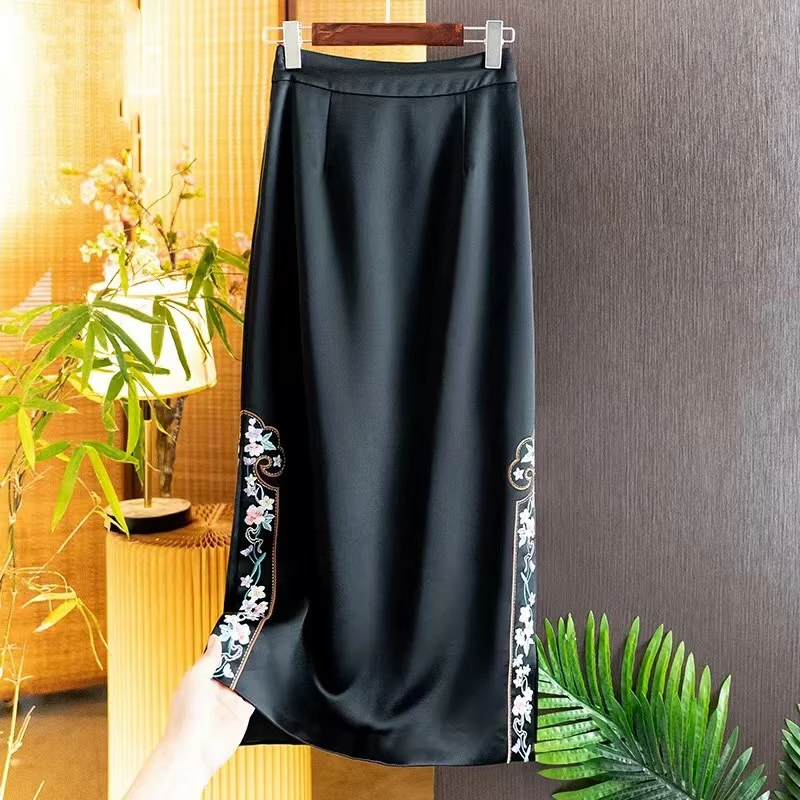 2024新中式国风高腰双开叉刺绣复古百搭气质显瘦半身裙