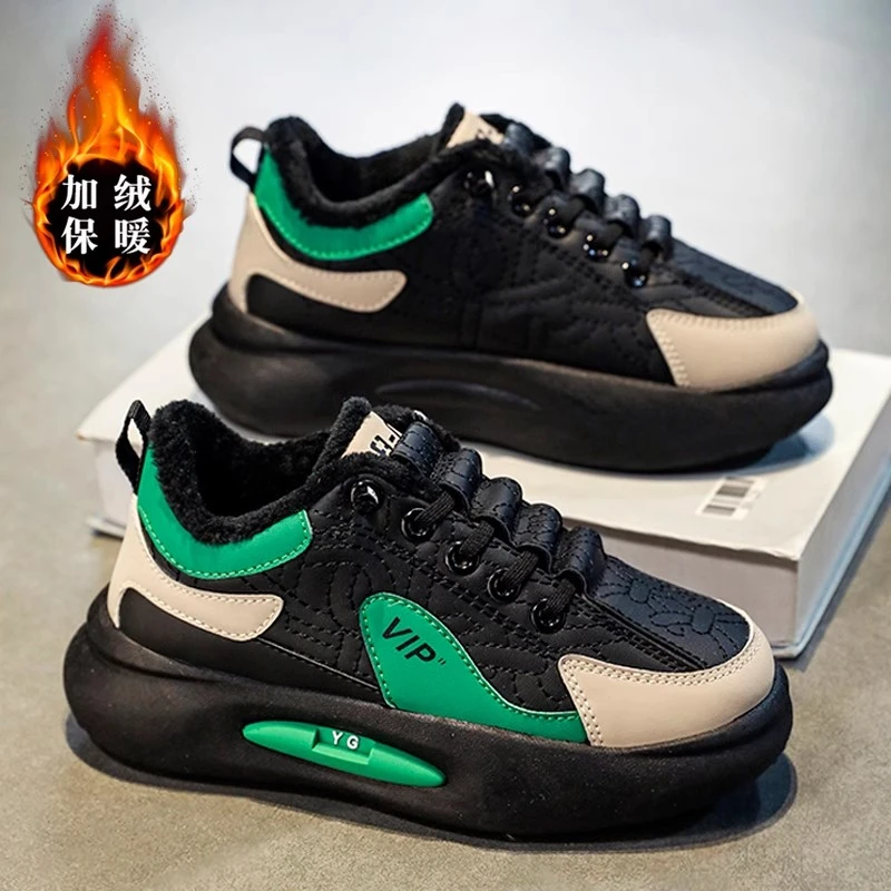 品牌男童鞋子冬季2023新款儿童加绒二棉鞋运动鞋中大童黑色男孩板