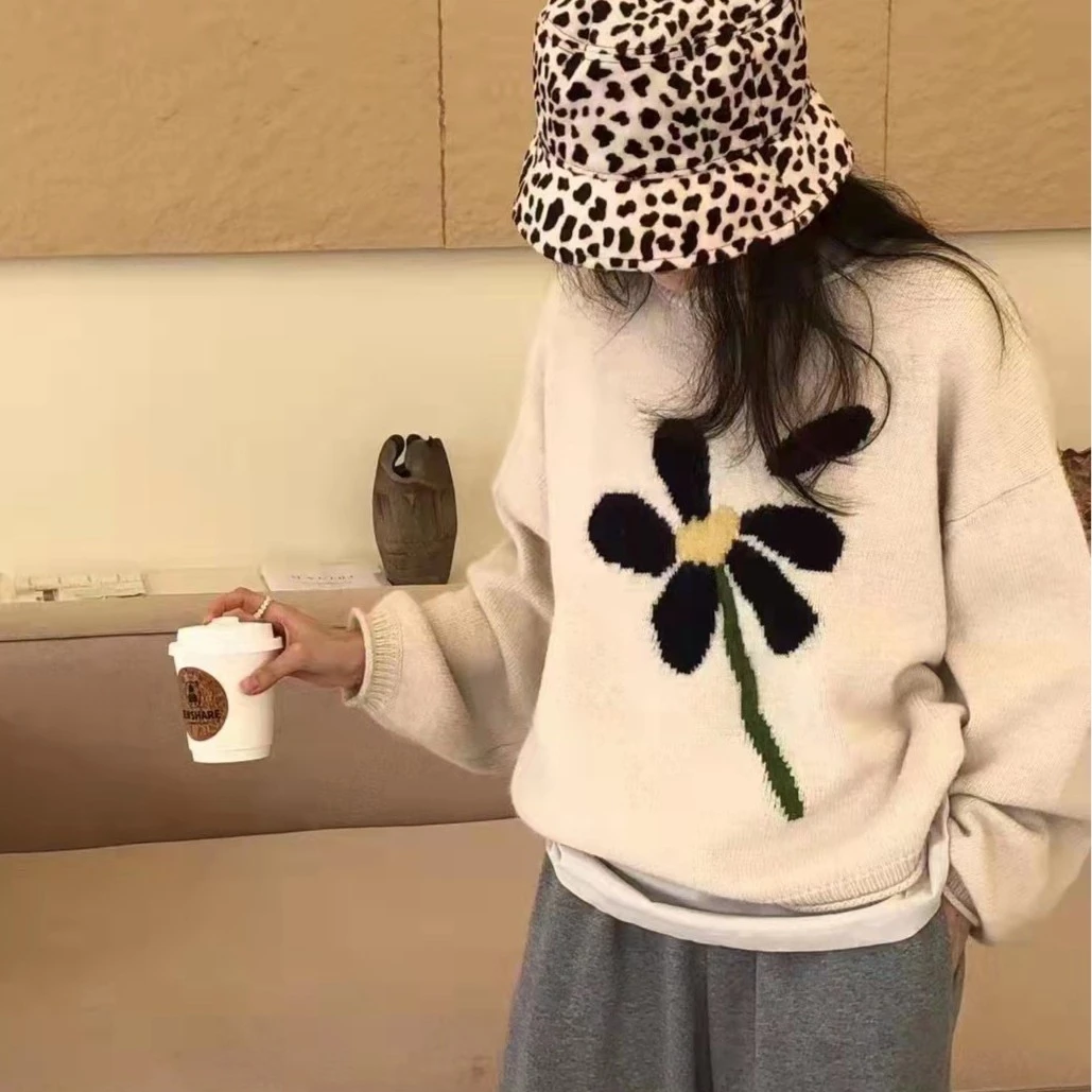 宽松花朵毛衣圆领慵懒风毛衣女温柔百搭针织套头冬季女毛衣