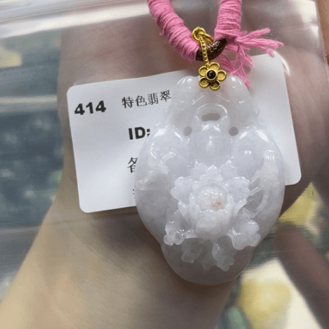 翡翠颈饰未镶嵌牌子