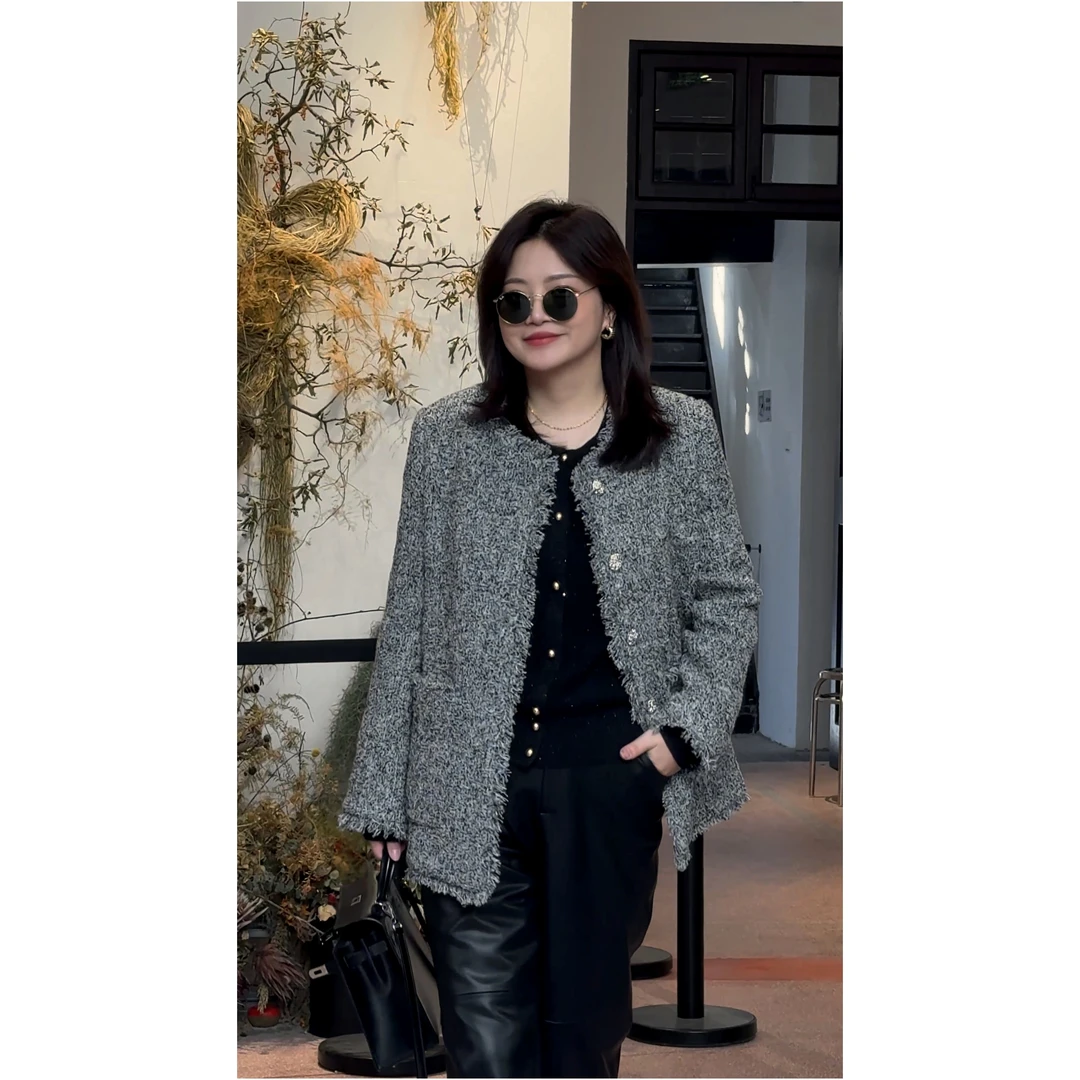 MOOI MONO＂雪花＂显瘦设计灰白色交织粗纺面料拉毛精致外套M30012