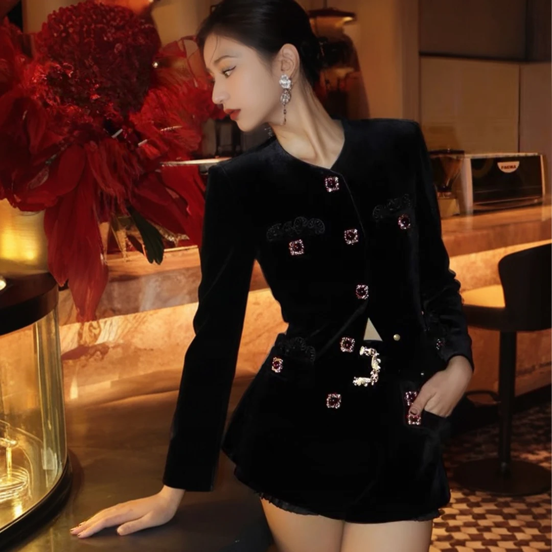 OCMY【品牌直营】新品法式丝绒复古刺绣外套短裤长裤Y24Q31778