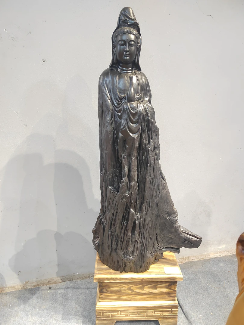 阴沉木随型观音，全风化，普渡众生