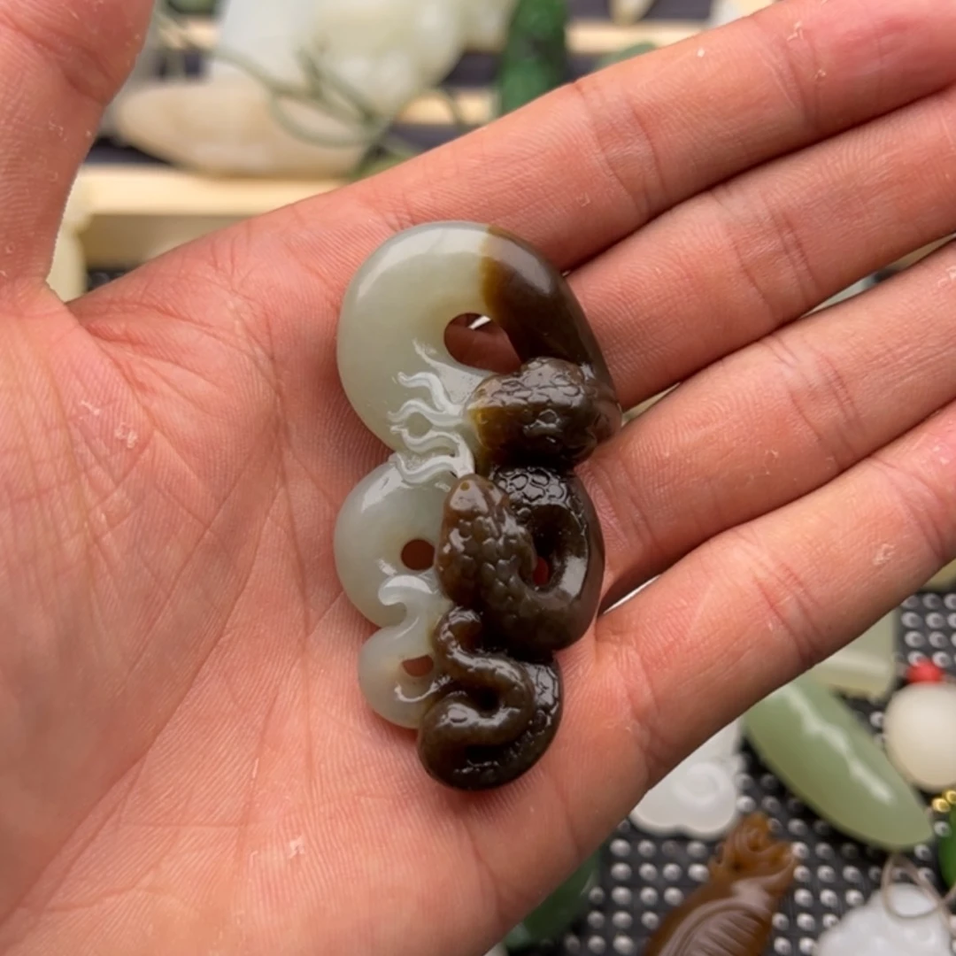 【闪购商品】定制和田玉挂件未镶嵌